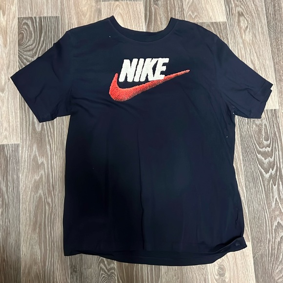 Nike Men’s Tee - Picture 1 of 4